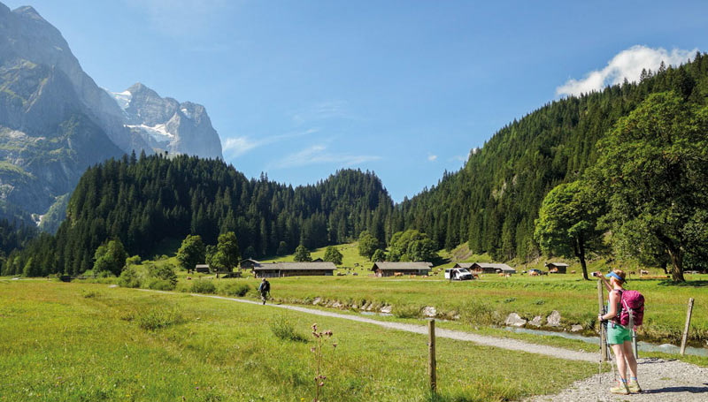 Walking the Alpine Pass Route with Walkers' Britain ©Cicerone