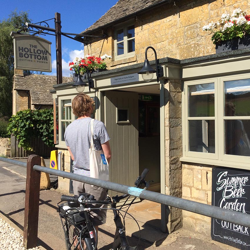 English pubs in the Cotswolds, Walkers' Britain UK