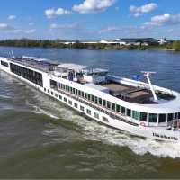 MS Lisabelle cruises the Danube