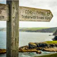 Clear signage along the South West Coast Path (The Salt Path) | Tim Charody