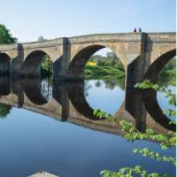 Cross a magnificent old bridge in England | Matt Sharman
