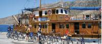 Explore the Cyclades Islands on our Greek Island Bike & Sail trip