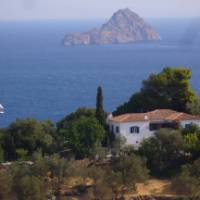 Explore the Greek islands on a bike & boat trip