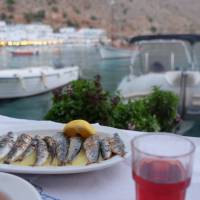 Dine on fresh local seafood by the sea in Crete | Jaclyn Lofts