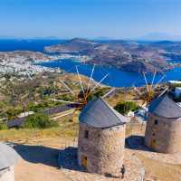 Discover the iconic windmills of Greece