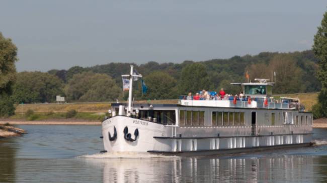 Fluvius Barge used on our Amsterdam to Bruges bike and boat holidays