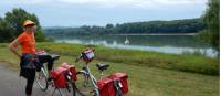 Taking a break beside the Danube in Hungary |  <i>Lilly Donkers</i>