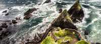 Walking to the edge of the spectacular Dingle Peninsula in Ireland. | Christian Birkholz