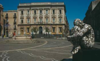 Square in Catania, Sicily&#160;-&#160;<i>Photo:&#160;Kate Baker</i>