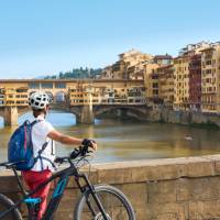 Discover the sights of Florence by bike