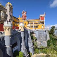 The stunning colours of Pena Palace in Sintra | Larry Ebbs