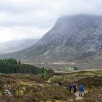 Hiking between Kingshouse Hotel and Kinlochleven