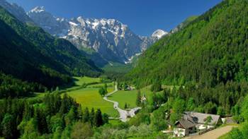 Discover the delightful alpine valleys
