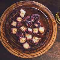 Replenish on the Camino with Pulpo y cervesa | @timcharody