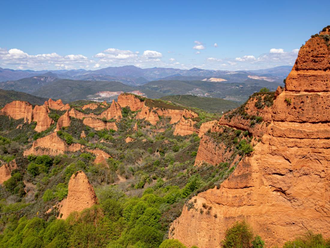 The Las Médulas as seen on the Camino de Invierno (Winter Way). |  <i>Adolfo Enríquez</i>