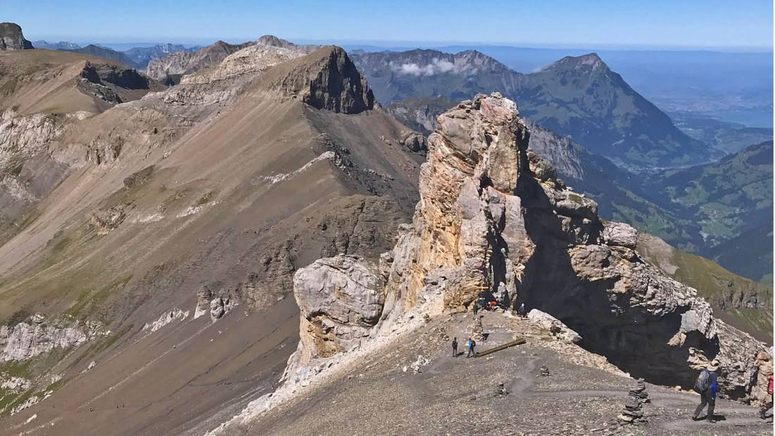 Hohturli Pass from the Bluemlisalp Hut |  <i>Nicola Croom</i>