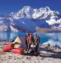 Group of trekkers Nepal |  <i>David Tatnall</i>