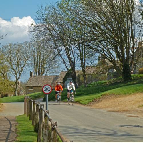 Cycling into Guiting Power