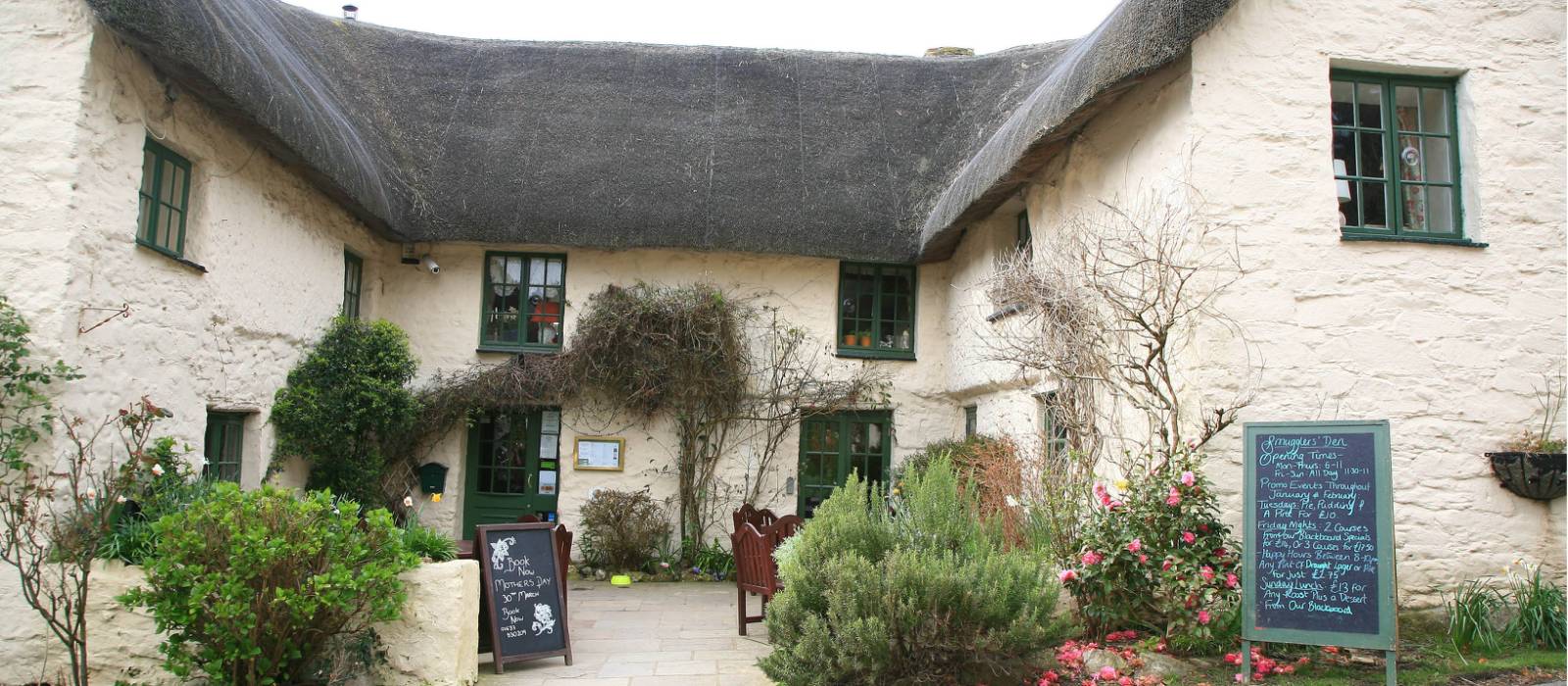Perfect for a pint, the Smugglers Den, Newquay