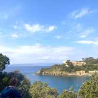 Walking on stunning Port Cros, France | Els