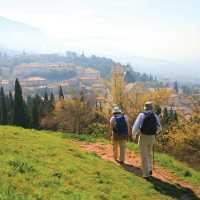 Walking into Assisi