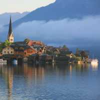 Hallstatt on the Hallstattersee lake, Austria