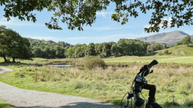 Exploring the Langdale Valley Cycle Trail in the English Lake District on an e-bike