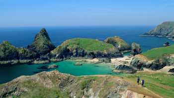 Kynance cove from the cliffs, south cornwall | Robert Harding