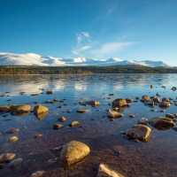 Loch Morlich and the Cairngorms in the Spring | Visit Scotland
