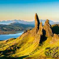 Old Man of Storr on the Isle of Skye | Pajor Pawel