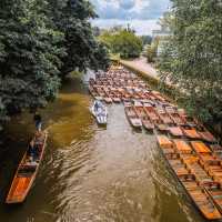 Punts on the Thames at Oxford | Visit Britain