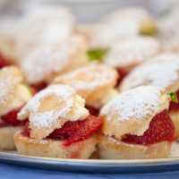 Cream Scones with Strawberries | David Clapp