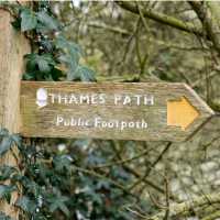 National Trail Signs, Thames Path | Shutterstock