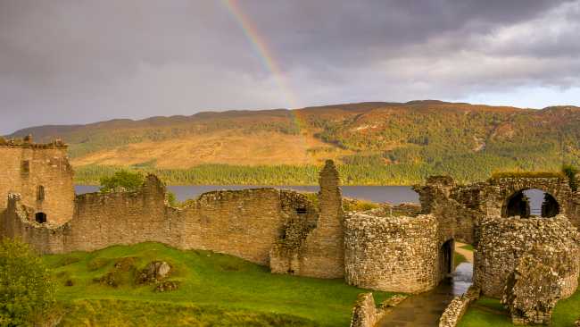 Urquhart Castle - Visit Scotland | Visit Scotland