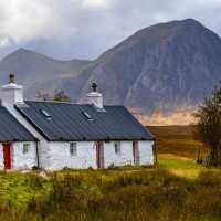 Blackrock Cottage in Glencoe - famous in the Scottish Highlands | Chris Dorney