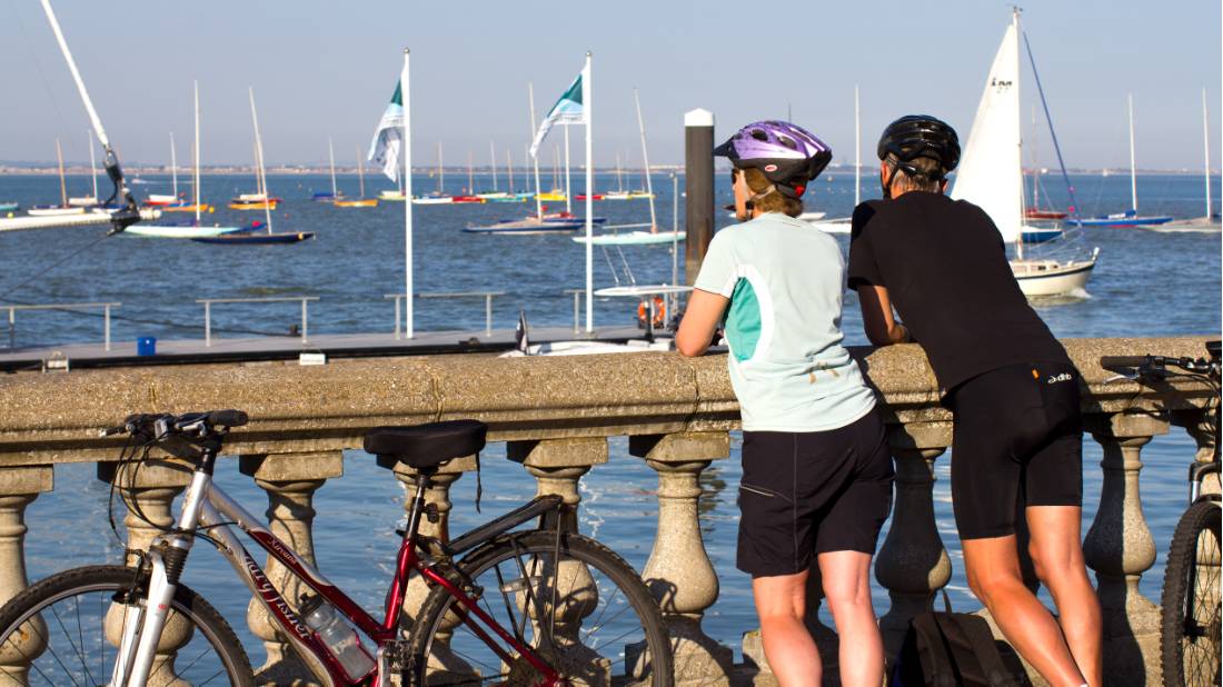 The seaside town of Cowes is a pleasure to take in on your Isle of Wight Cycle |  <i>visitisleofwight.co.uk</i>