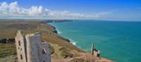 The British tin mining heritage is still visible when walking in Cornwall | ASKULTD