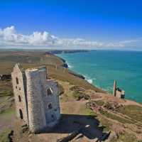 The British tin mining heritage is still visible when walking in Cornwall | ASKULTD