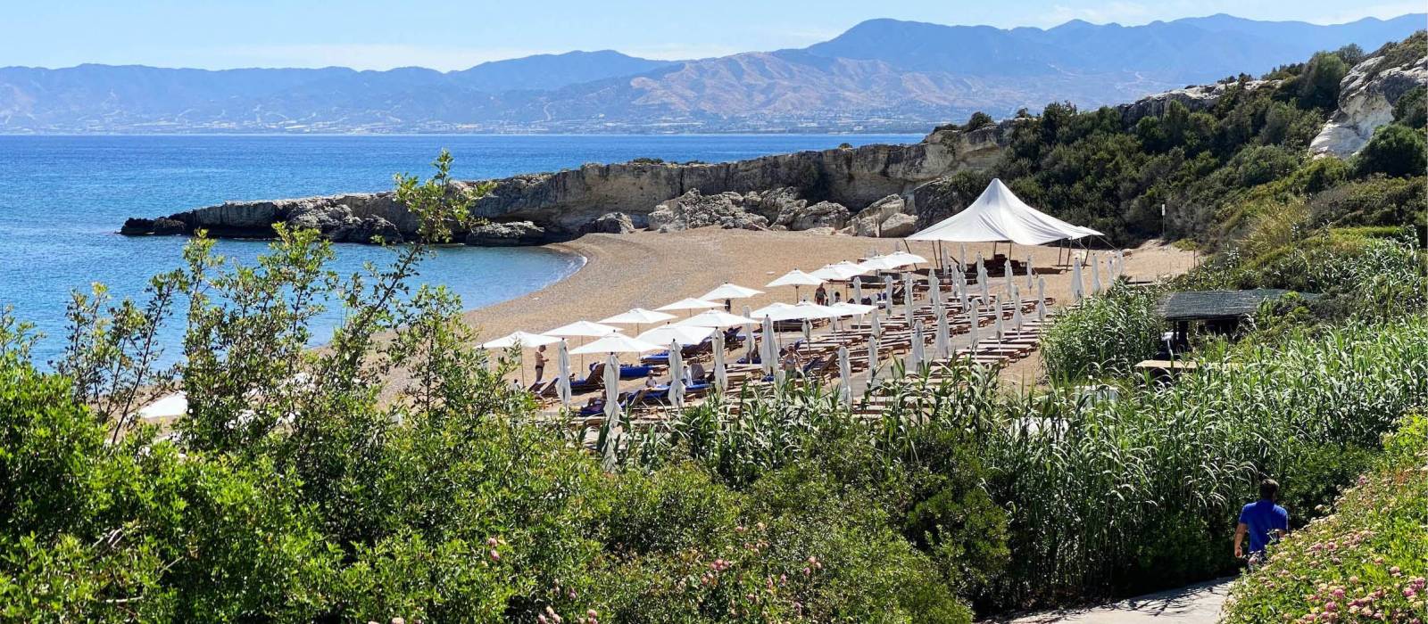 Walking along the Chrysochou Bay, Cyprus | D. Scout