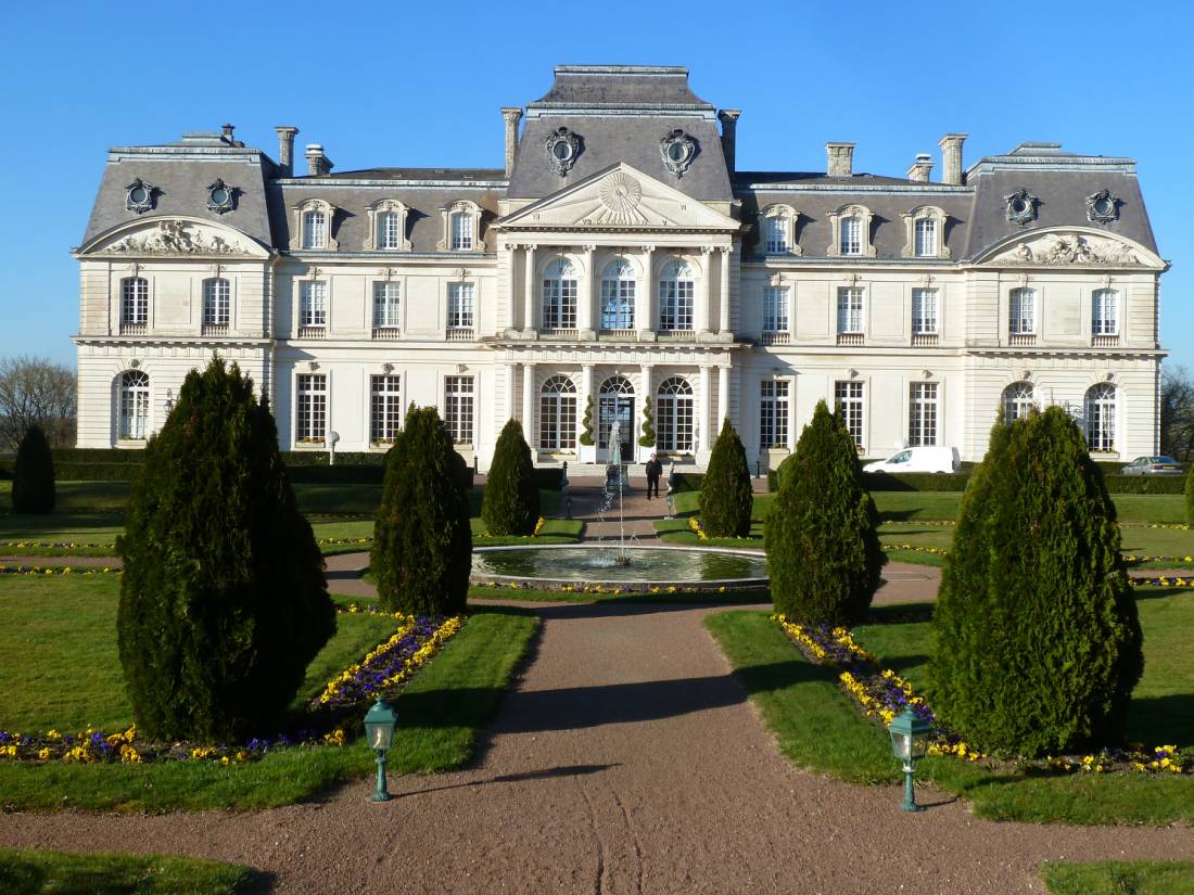 Spend the night in a 5* chateau hotel