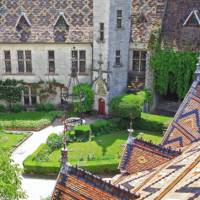 Chateau de la Rochepot in Burgundy | John Millen