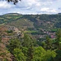 Goudet and the Chateau de Beaufort seen from the GR70 | MartinD