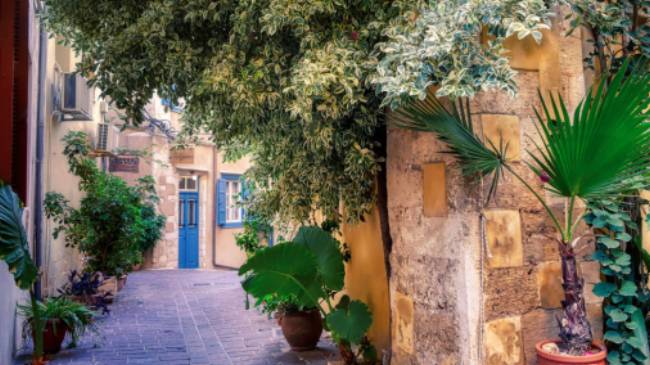 Discover the ancient streets of Chania, Crete | Albrecht Fietz