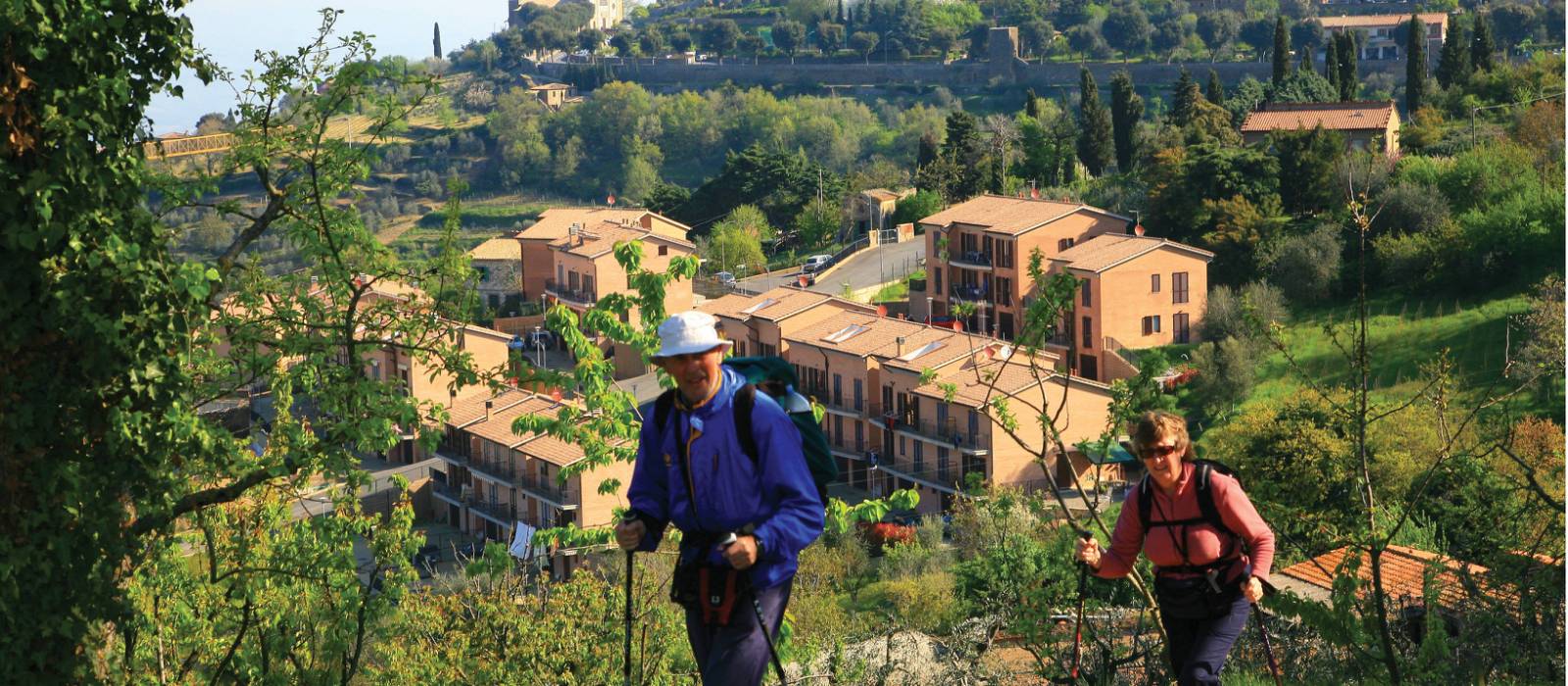 Walking out from Montalcino