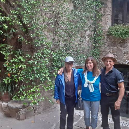 Hikers in Cilento with host Connie