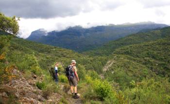 Walking to Escuain