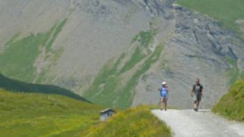 Broad trail near the Schwarzhorn | John Millen