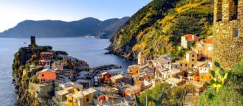 The colourful village of Vernazza | Cinque Terre, Italy